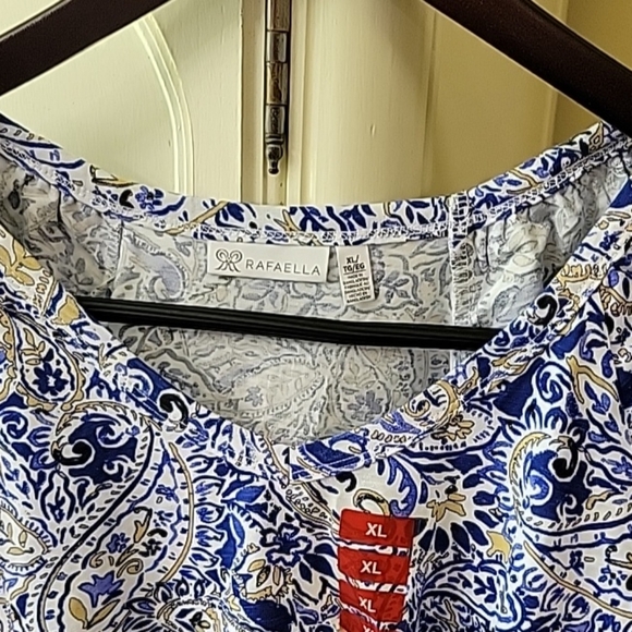 NWT Rafaella Size XL Paisley Women's Knit V-Neck Ruffled Short Sleeve Fashion To - Picture 2 of 7